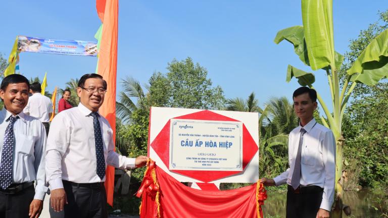 Xây thêm 5 cây cầu nông thôn cho người dân ĐBSCL