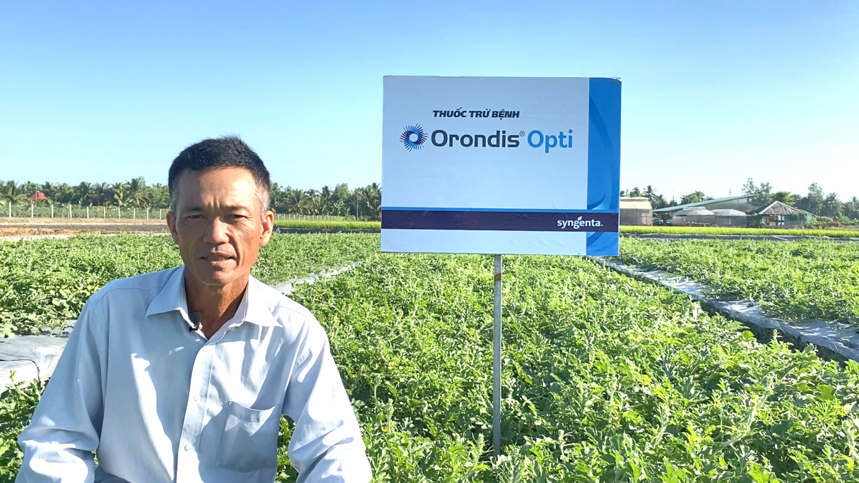 Ông Lưu Hùng Sơn - Nông dân trồng dưa hấu huyện Bình Tân, tỉnh Vĩnh Long